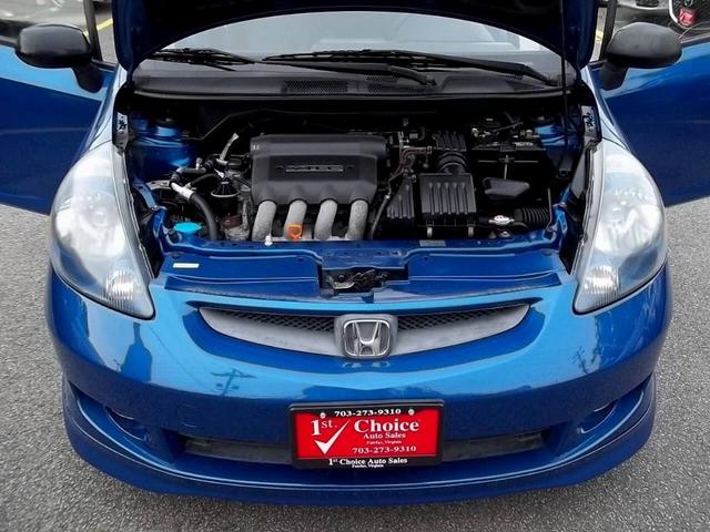 Photo of 2007 Blue Honda Fit