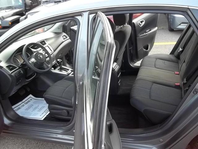 Photo of 2018 Gun Metallic Nissan Sentra