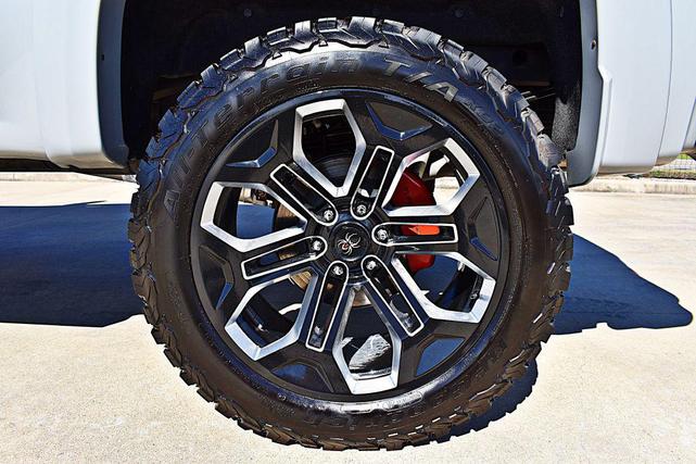 Photo of 2024 GRAY GMC Sierra 1500