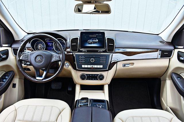 Photo of 2018 BLUE Mercedes-Benz GLE 350