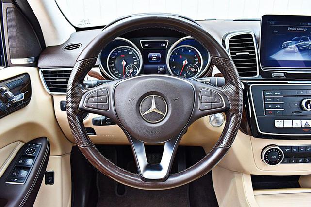 Photo of 2018 BLUE Mercedes-Benz GLE 350