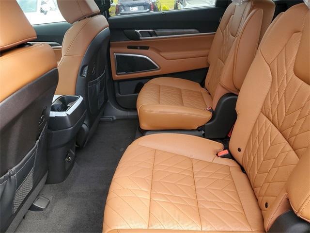 Photo of 2025 Jungle Green Kia Telluride