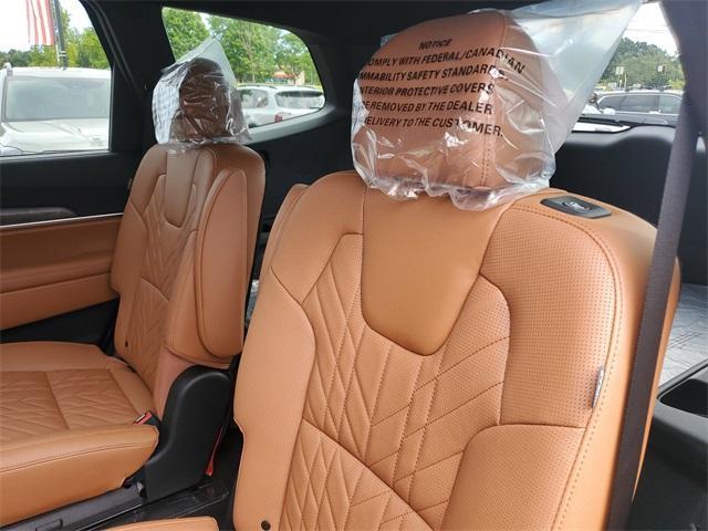 Photo of 2025 Jungle Green Kia Telluride