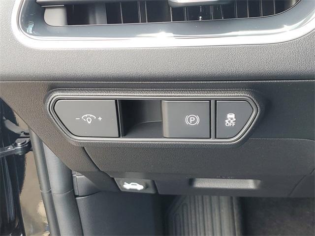 Photo of 2025 Aurora Black Pearl Kia K4