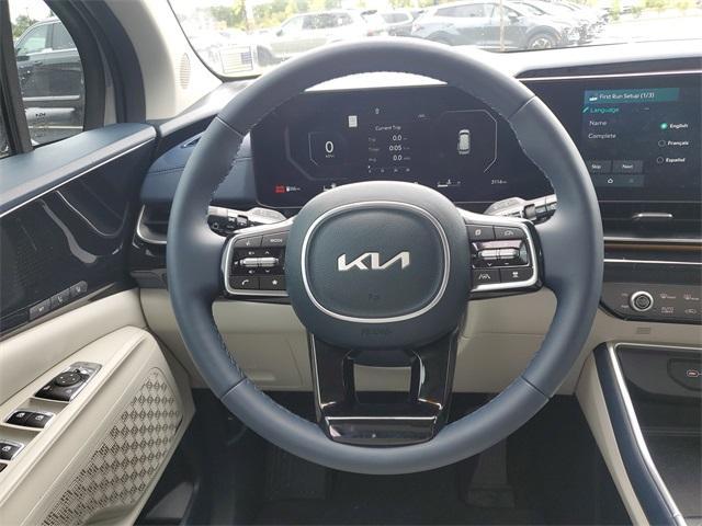 Photo of 2025 Ceramic Silver Kia Carnival