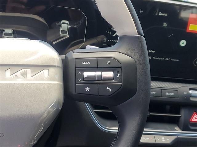Photo of 2025 Currant Red Kia K4