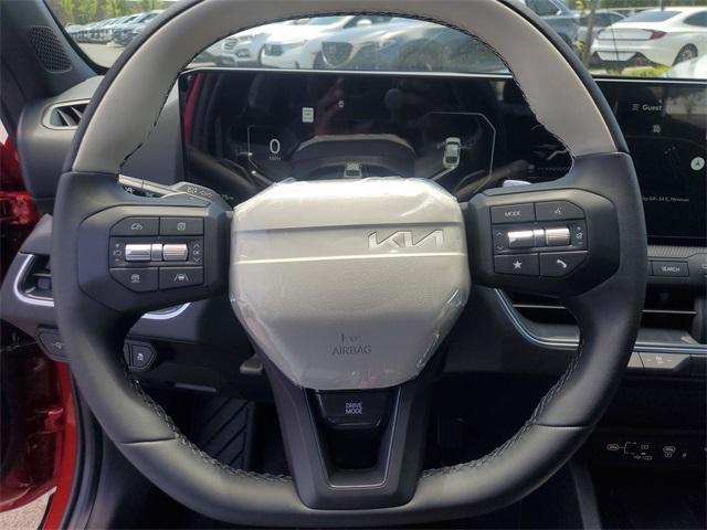 Photo of 2025 Currant Red Kia K4