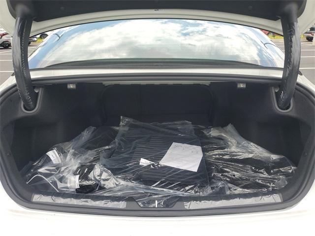 Photo of 2025 Snow White Pearl Kia K5