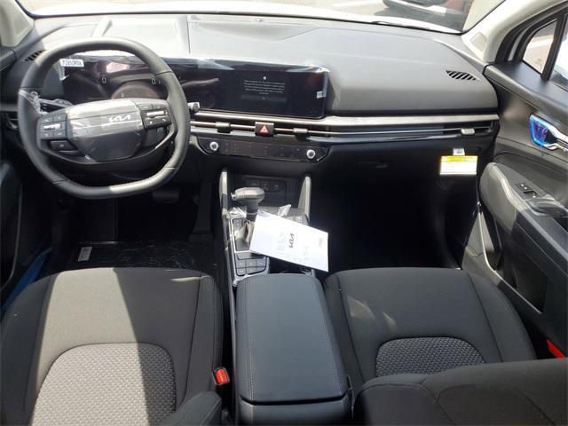 Photo of 2026 Glacial White Pearl Kia Sportage