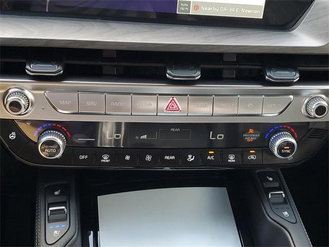 Photo of 2025 Ebony Black Kia Telluride