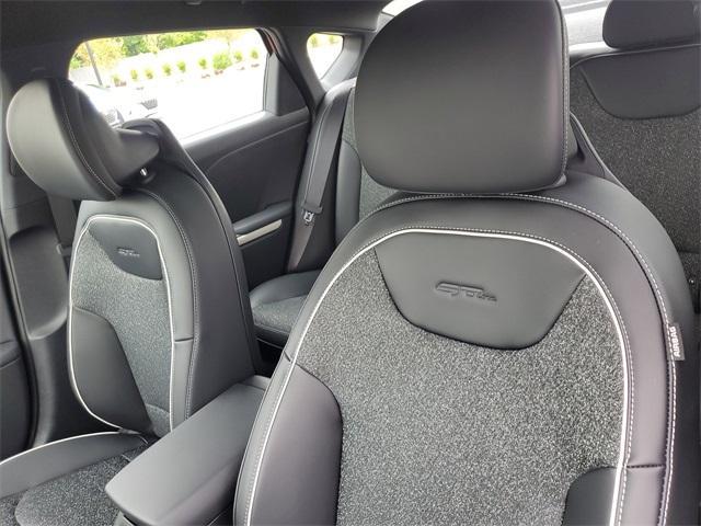 Photo of 2025 Currant Red Kia K4