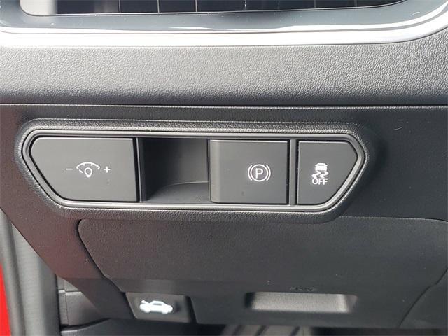 Photo of 2025 Currant Red Kia K4