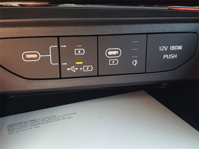 Photo of 2025 Wolf Gray Kia K5