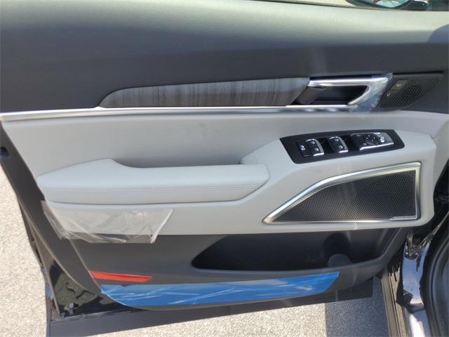 Photo of 2025 Ebony Black Kia Telluride
