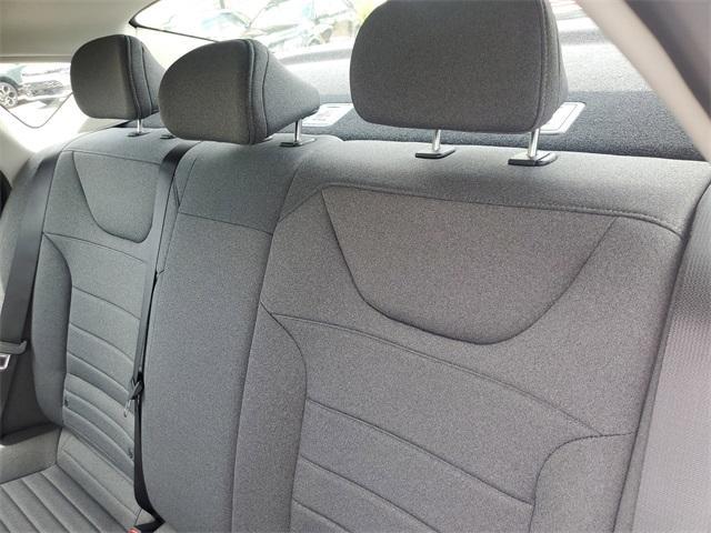 Photo of 2025 Snow White Pearl Kia K4