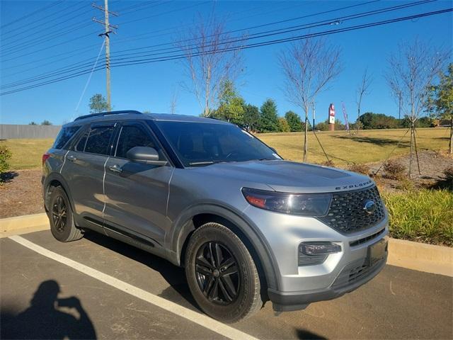 Photo of 2020 Silver Ford Explorer