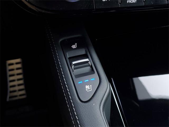 Photo of 2025 Ebony Black Kia Telluride