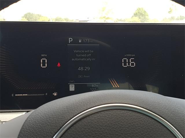 Photo of 2025 Snow White Pearl Kia K5