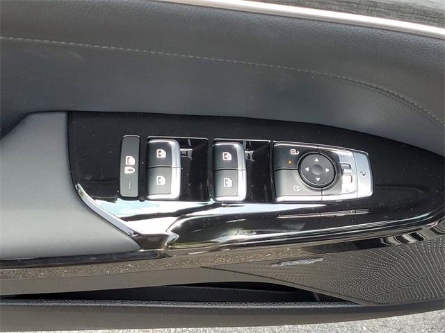 Photo of 2025 Aurora Black Pearl Kia K5