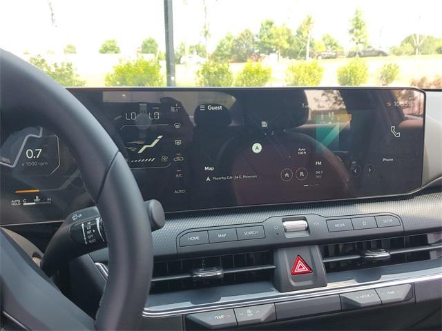 Photo of 2025 Aurora Black Pearl Kia K4