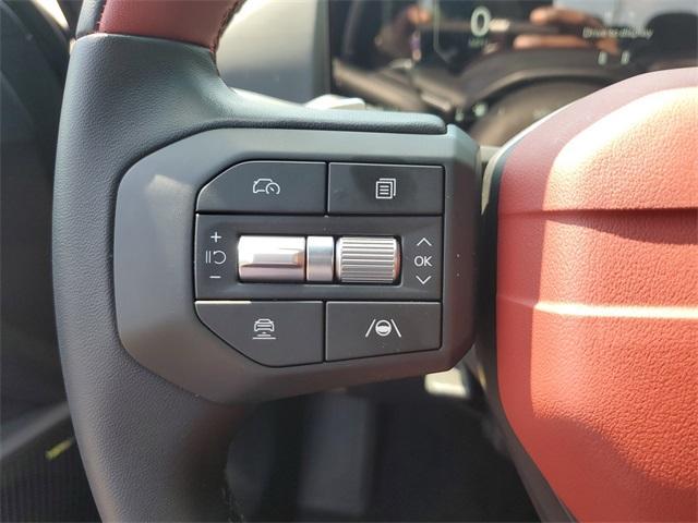 Photo of 2025 Aurora Black Pearl Kia K4