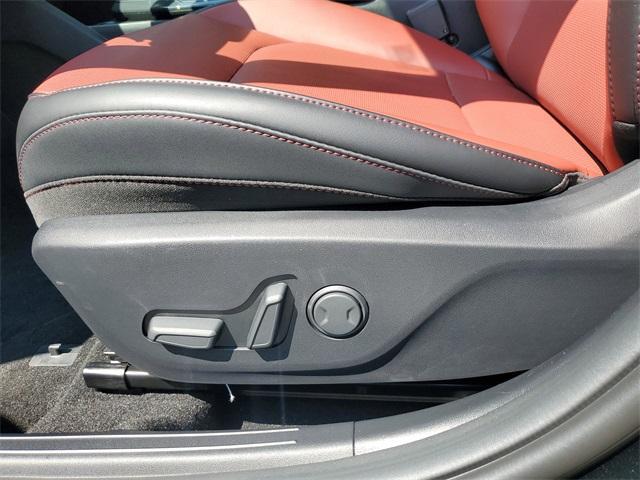 Photo of 2025 Aurora Black Pearl Kia K4