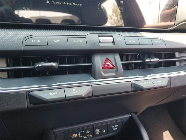 Photo of 2025 Aurora Black Pearl Kia K4