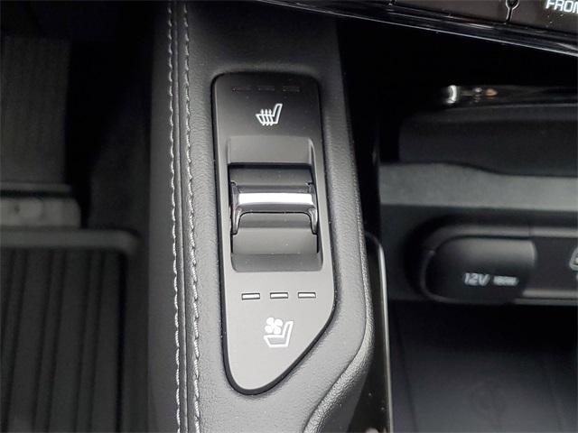 Photo of 2025 Glacial White Pearl Kia Telluride