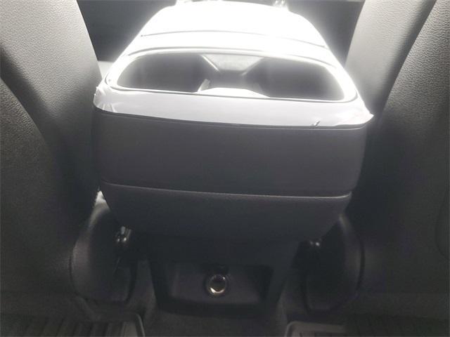 Photo of 2025 Glacial White Pearl Kia Telluride