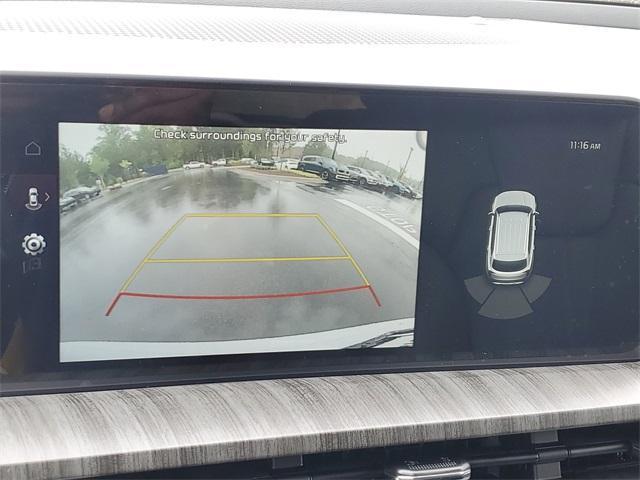 Photo of 2025 Glacial White Pearl Kia Telluride