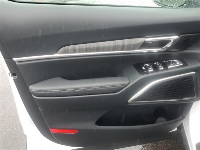 Photo of 2025 Glacial White Pearl Kia Telluride