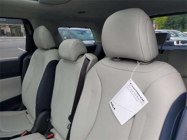 Photo of 2026 Metal Kia Carnival