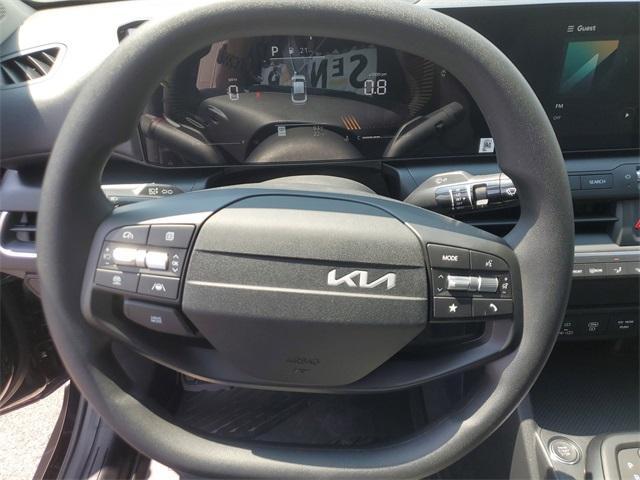Photo of 2025 Aurora Black Pearl Kia K4