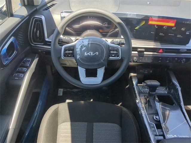 Photo of 2025 Glacial White Pearl Kia Sorento
