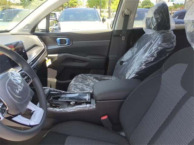 Photo of 2025 Glacial White Pearl Kia Sorento
