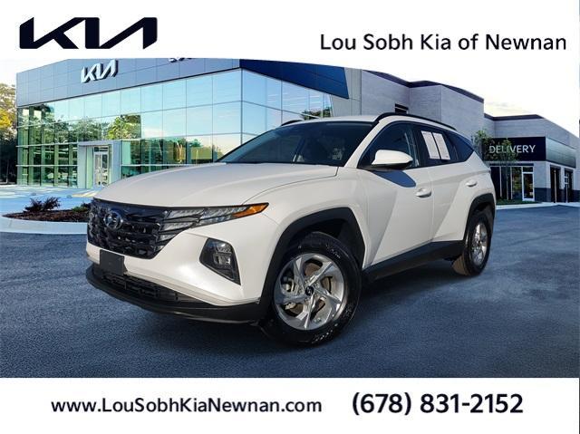 Photo of 2024 White Pearl Hyundai TUCSON
