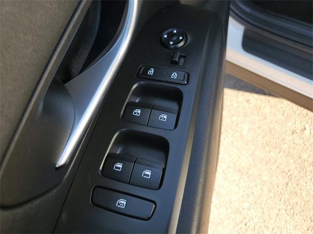 Photo of 2024 White Pearl Hyundai TUCSON