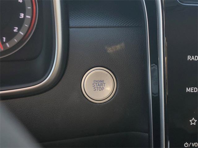 Photo of 2024 White Pearl Hyundai TUCSON