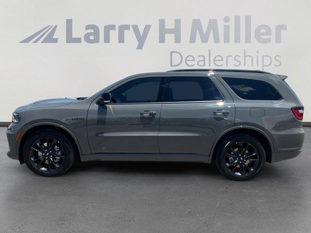 Photo of 2025 Destroyer Gray Clearcoat Dodge Durango