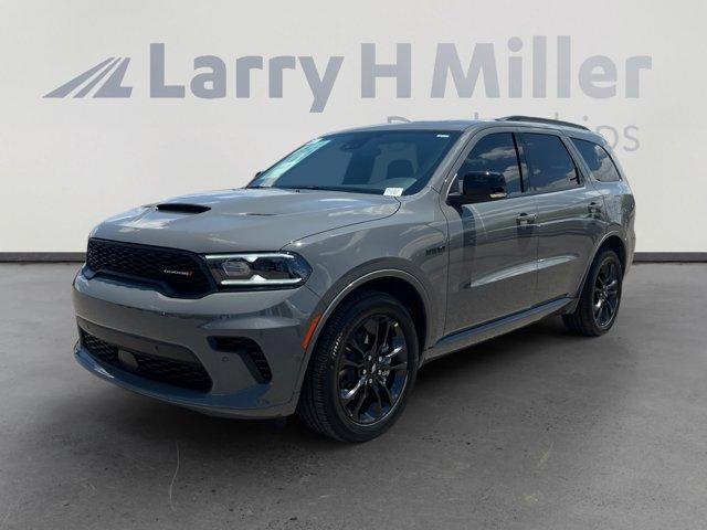 Photo of 2025 Destroyer Gray Clearcoat Dodge Durango