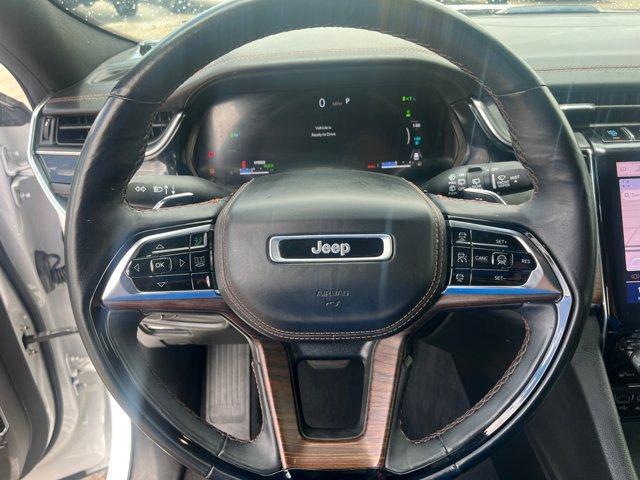 Photo of 2022 Bright White Clearcoat Jeep Grand Cherokee 4xe