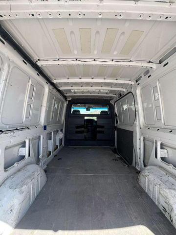 Photo of 2014 Arctic White Mercedes-Benz Sprinter