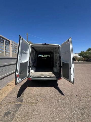 Photo of 2014 Arctic White Mercedes-Benz Sprinter
