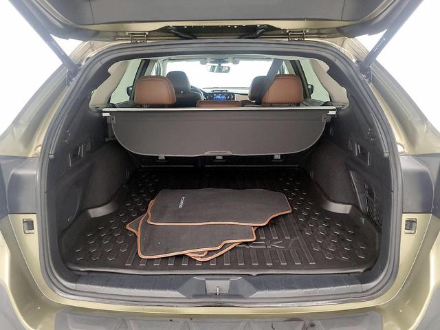 Photo of 2021 Green Subaru Outback