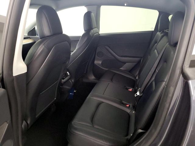 Photo of 2021 Gray Tesla Model Y