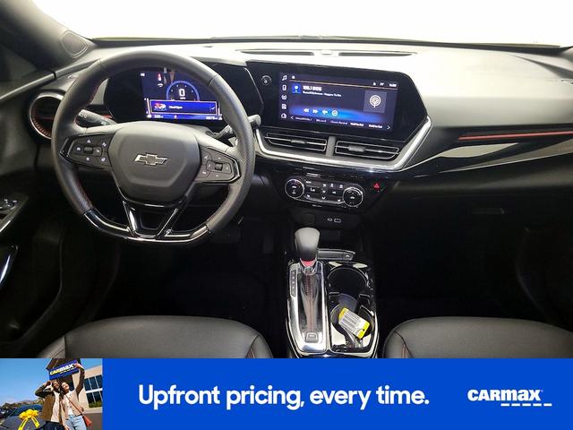 Photo of 2024 Yellow Chevrolet Trax