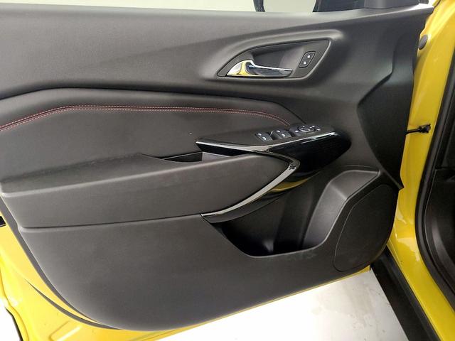 Photo of 2024 Yellow Chevrolet Trax