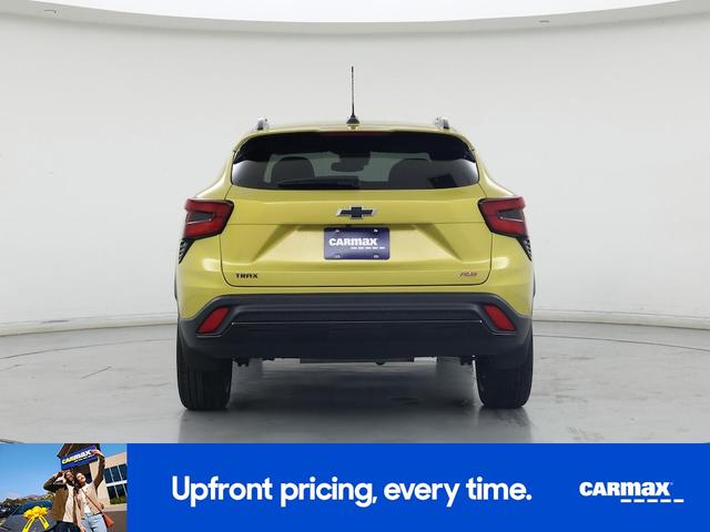 Photo of 2024 Yellow Chevrolet Trax