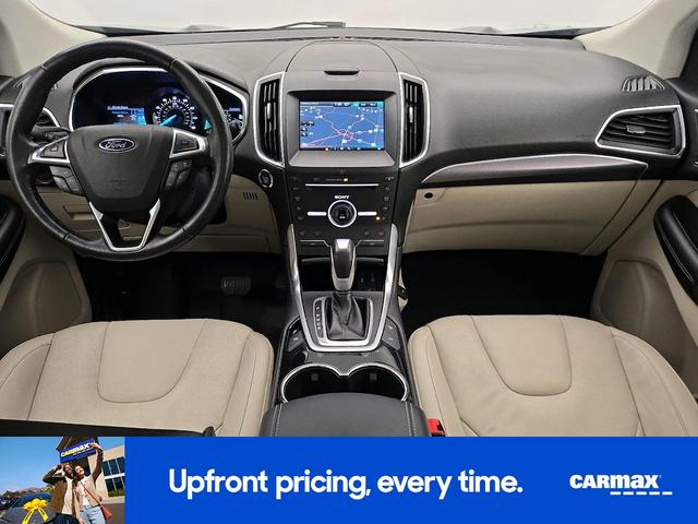 Photo of 2015 Gray Ford Edge