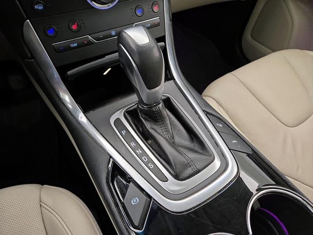 Photo of 2015 Gray Ford Edge